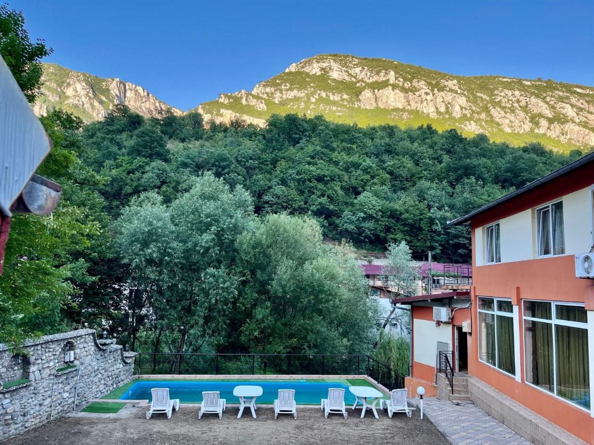 Pensiunea Orhideea Băile Herculane Exterior photo